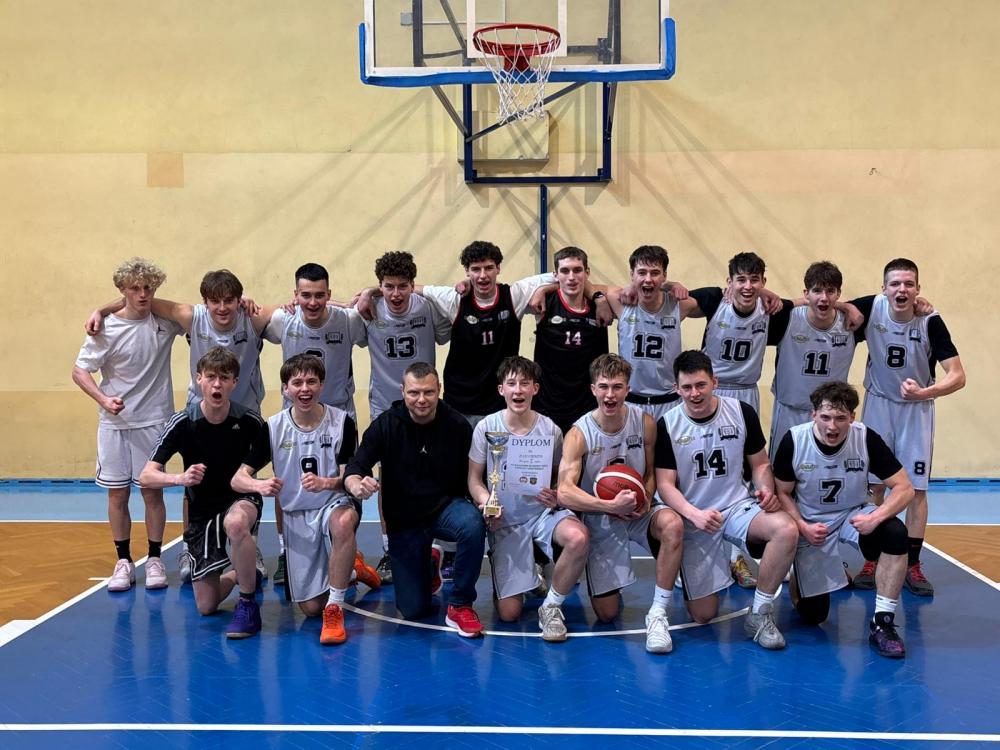 KOSZYKARZE W FINALE REJONOWYM