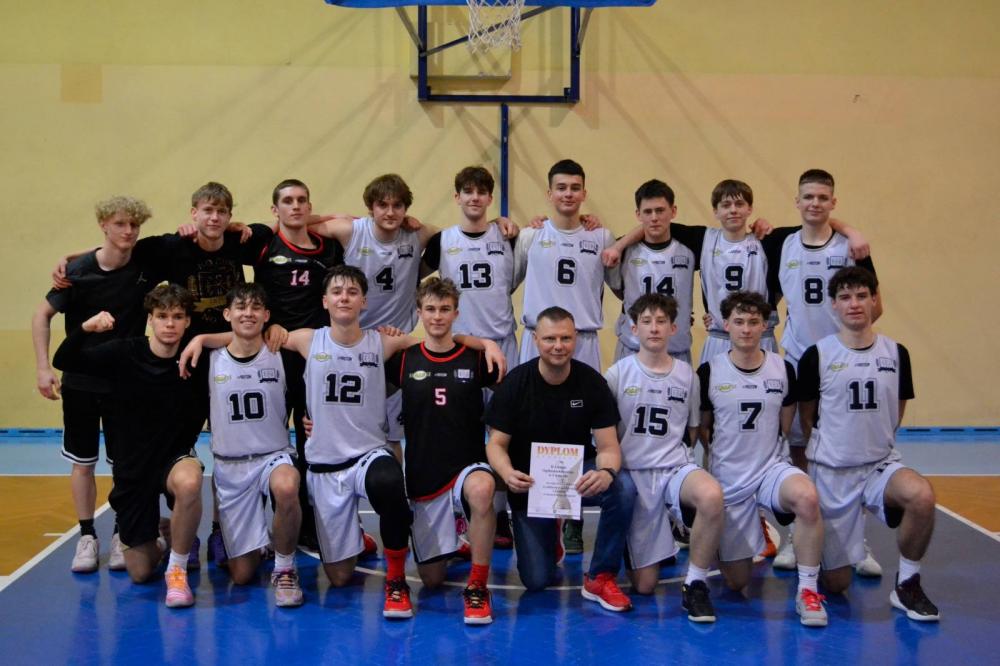 KOSZYKARZE W NAJLEPSZEJ CZWÓRCE NA ŚLĄSKU